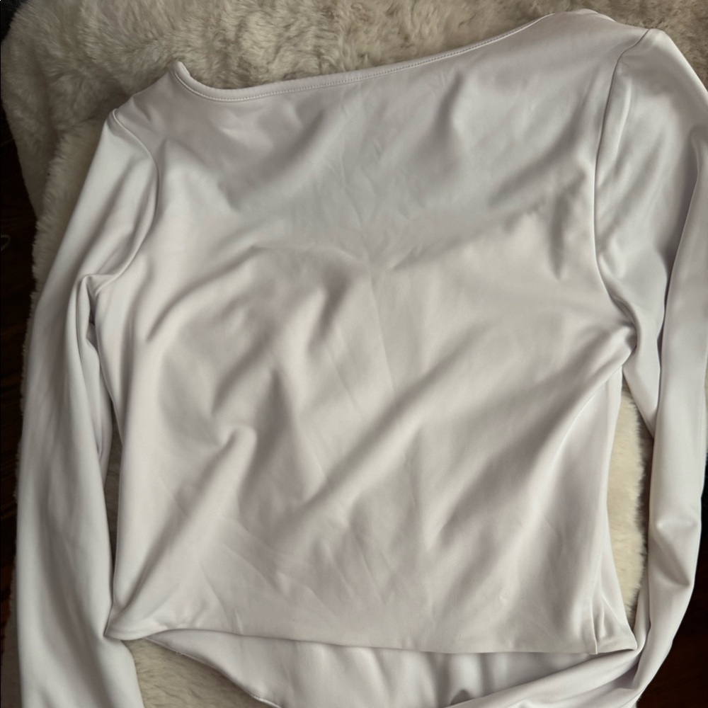 Express Body Contour top - Picture 2 of 3